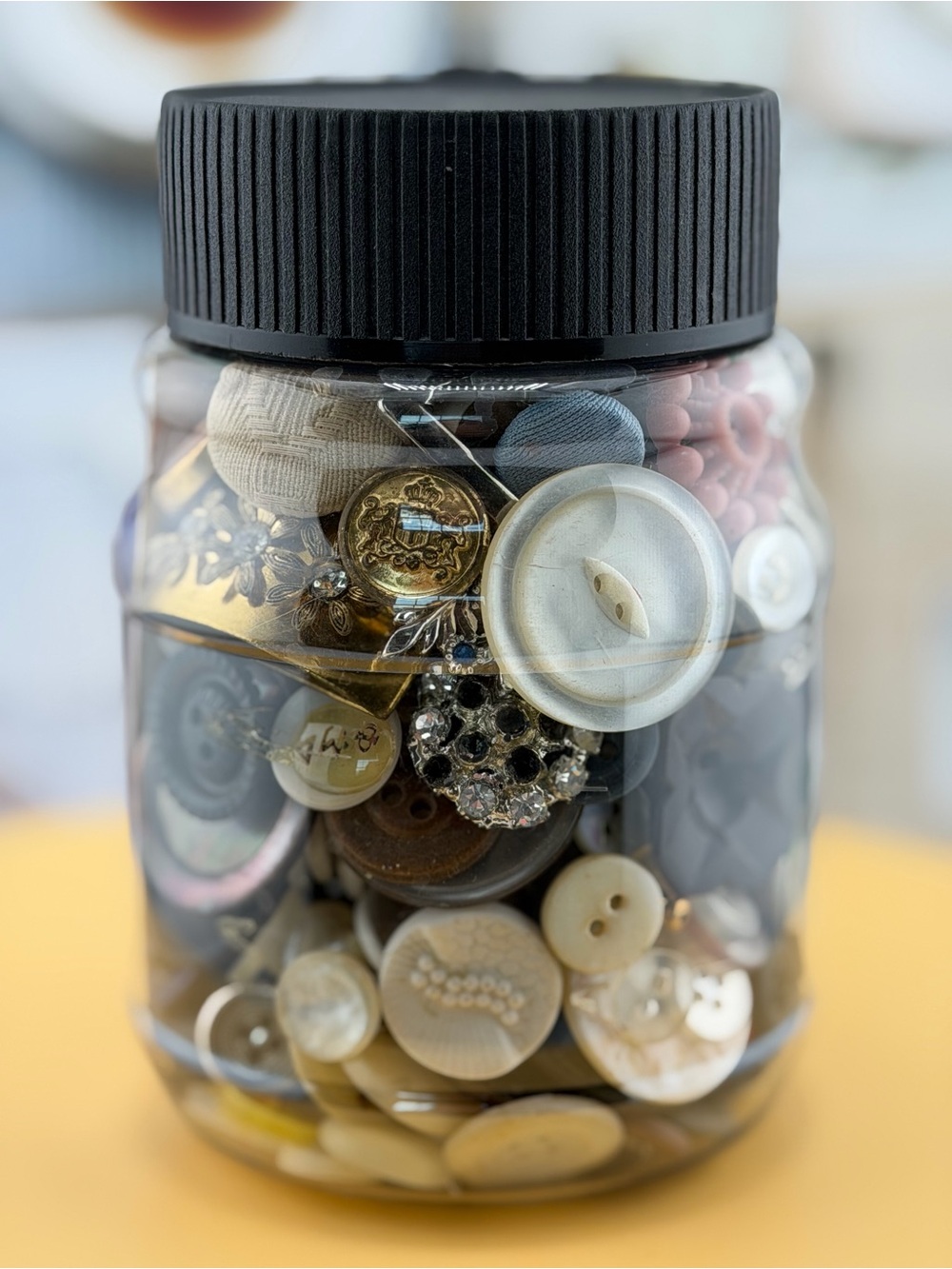 Vintage Buttons Beads & Gems Mystery Jar 🏺 12.3 oz 4.5”tall